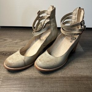 Like New Randi Heels in Ice